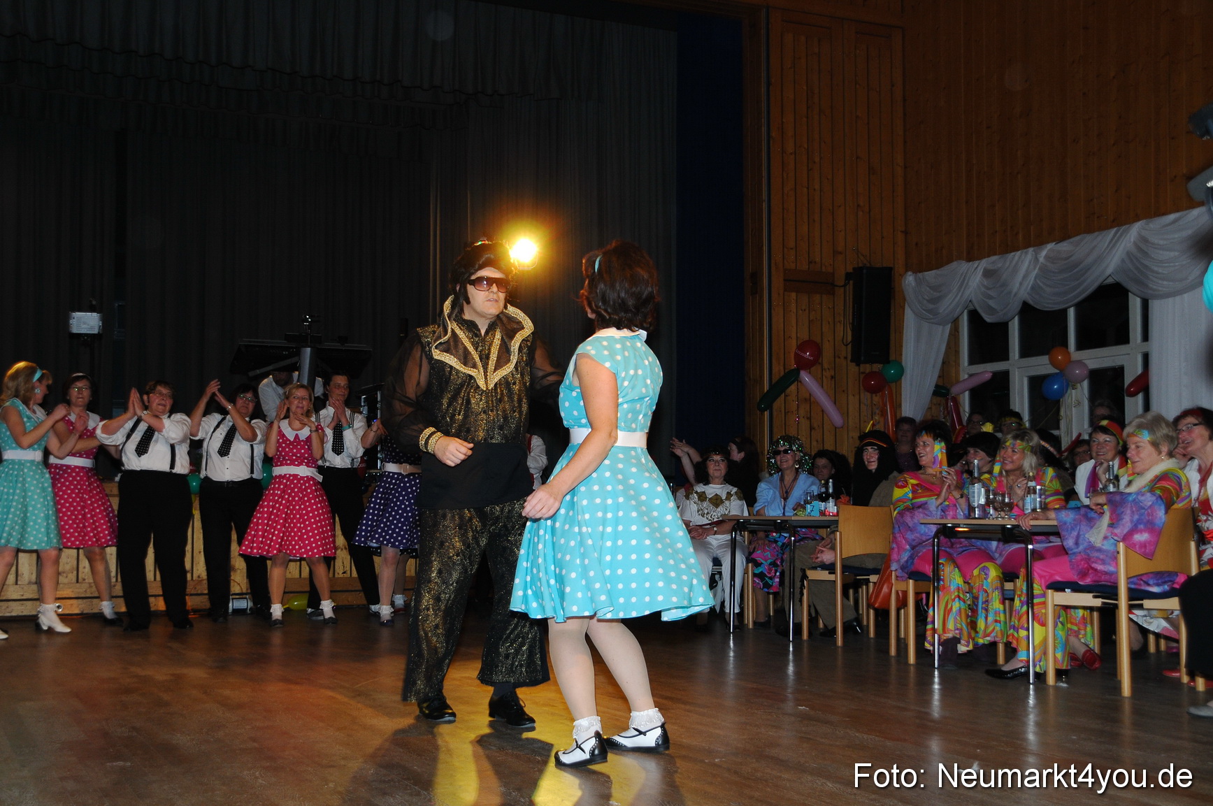 Weiberfasching Neumarkt 070213 0004