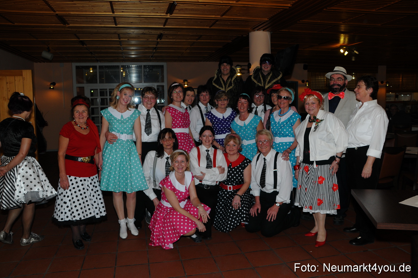 Weiberfasching Neumarkt 070213 0011