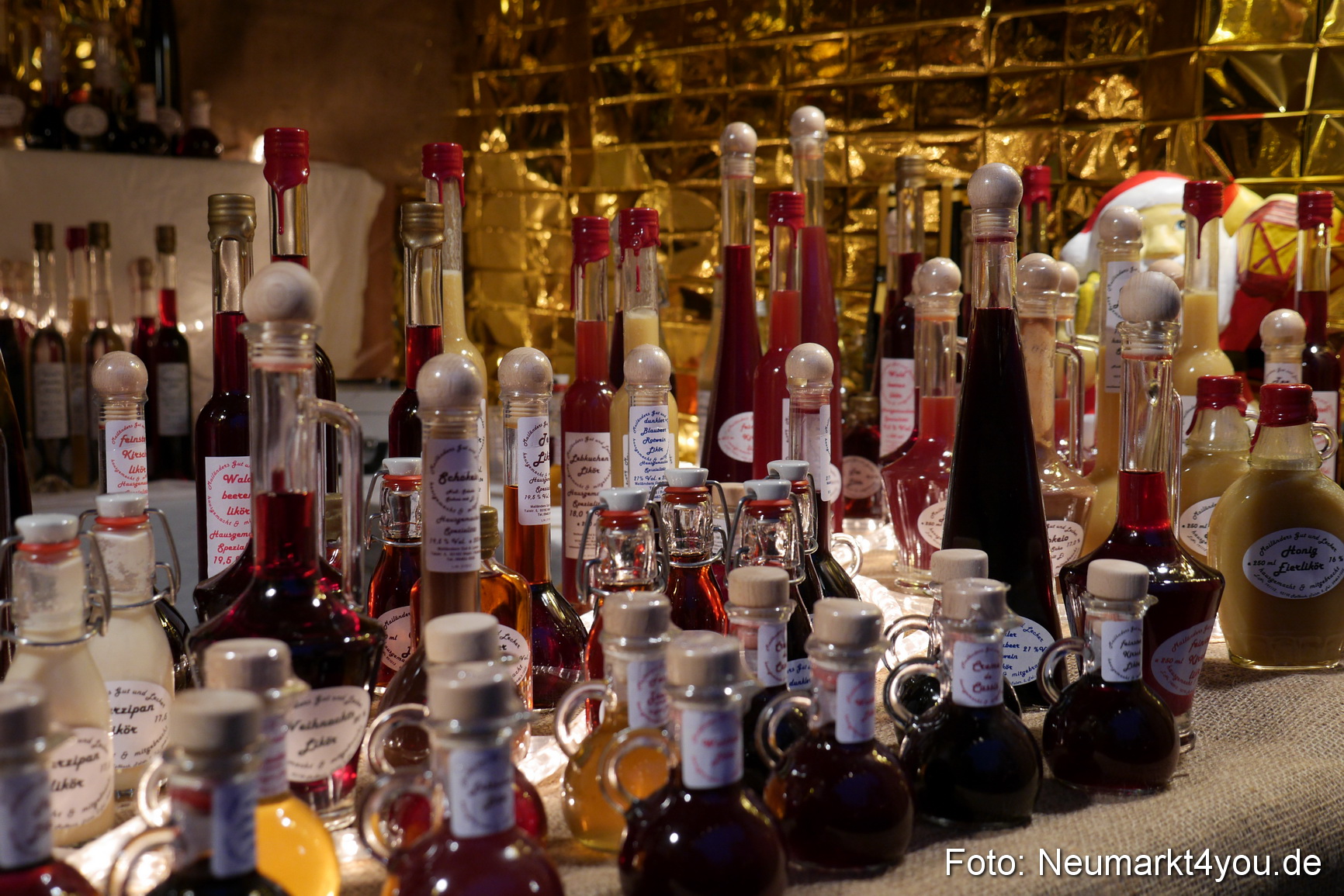 Weihnachtsmarkt Neumarkt 281113 0015