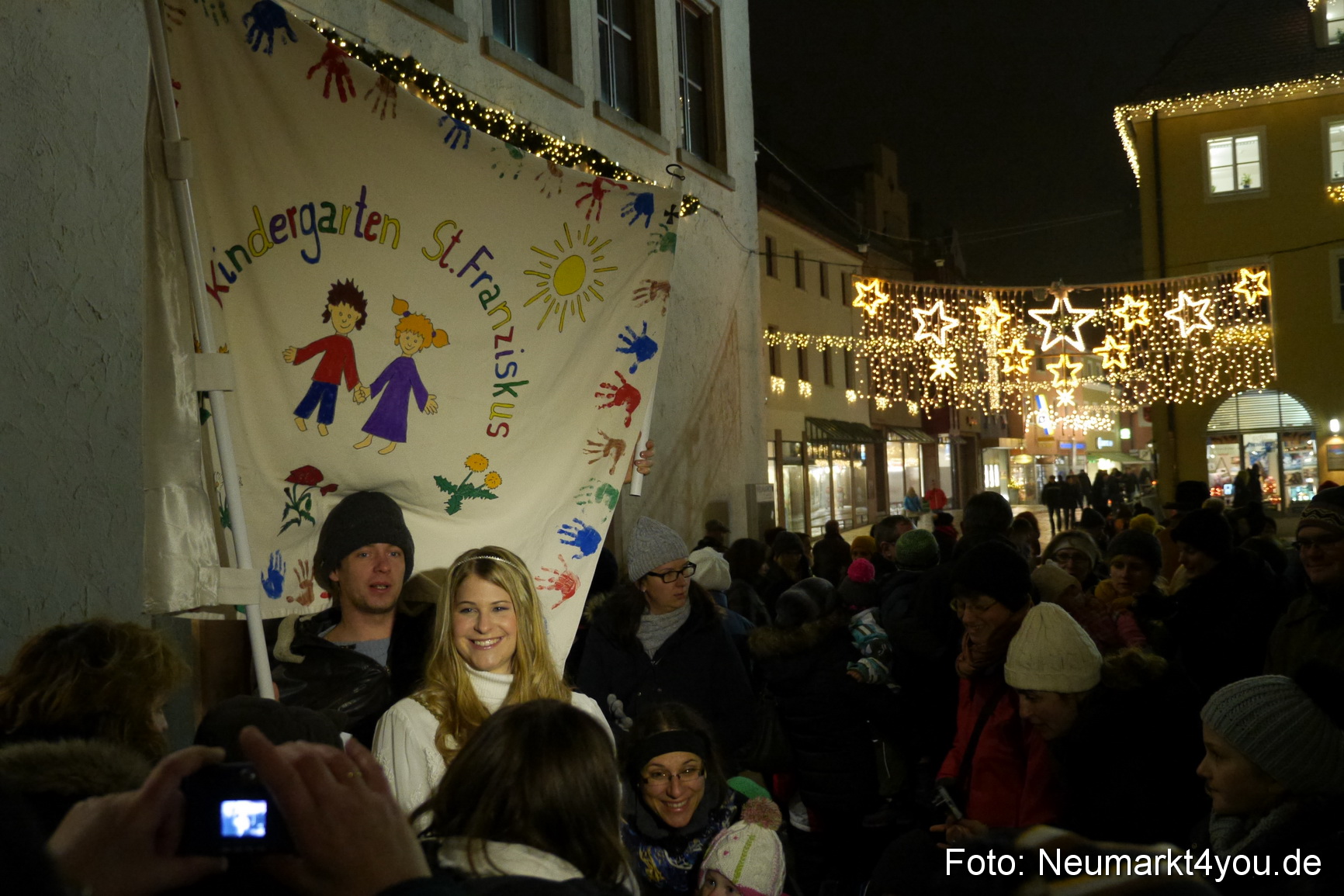 Weihnachtsmarkt Neumarkt 281113 0063