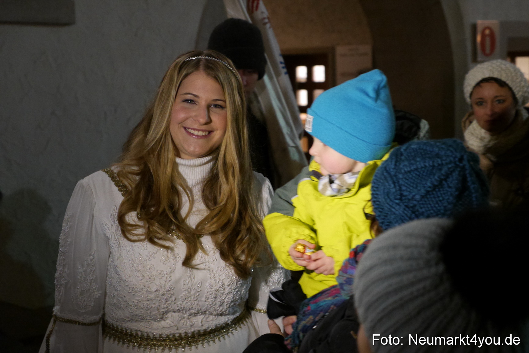 Weihnachtsmarkt Neumarkt 281113 0064