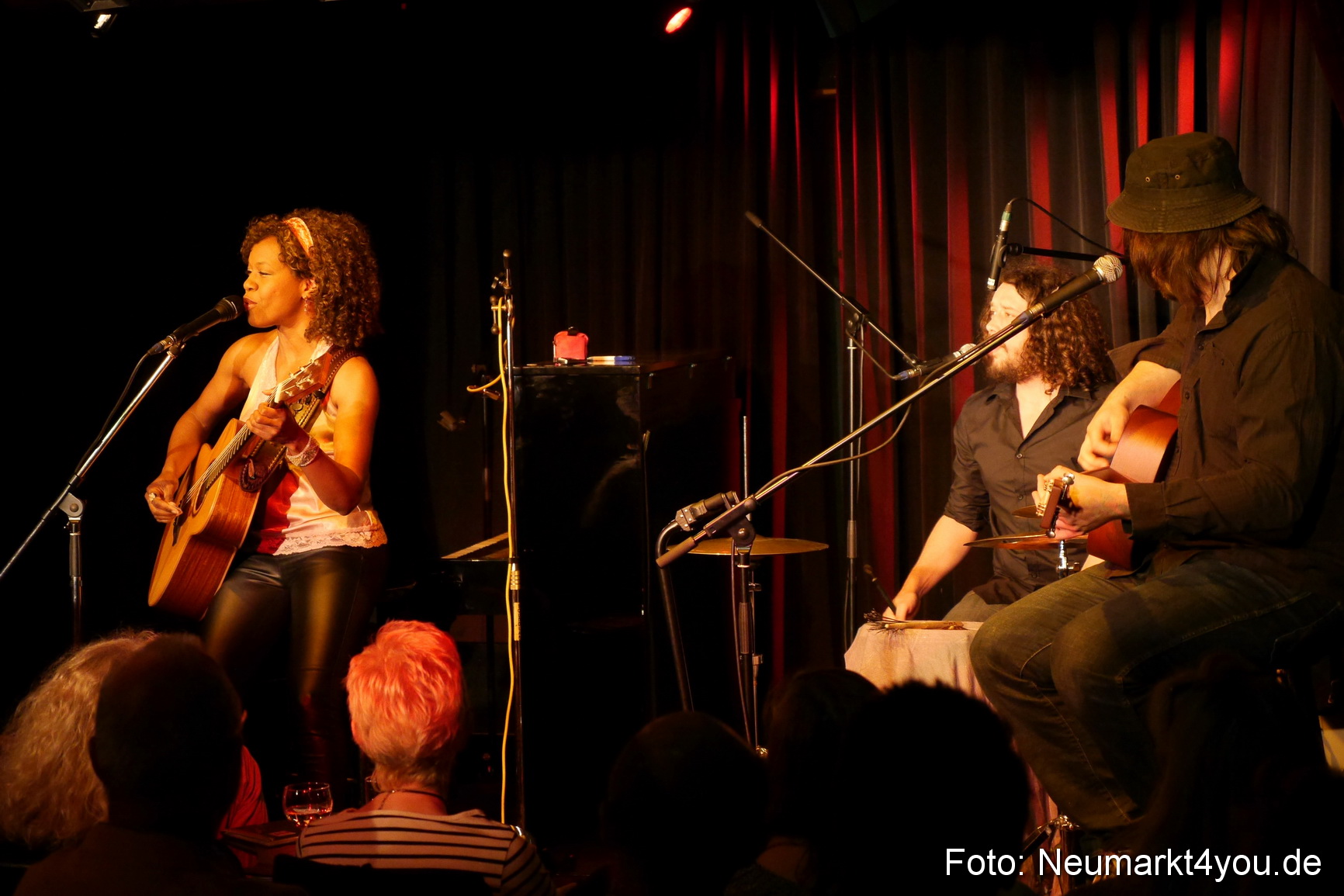 0055 Lisa Doby 300414