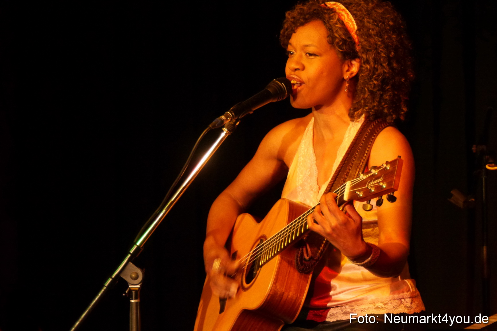 0057 Lisa Doby 300414