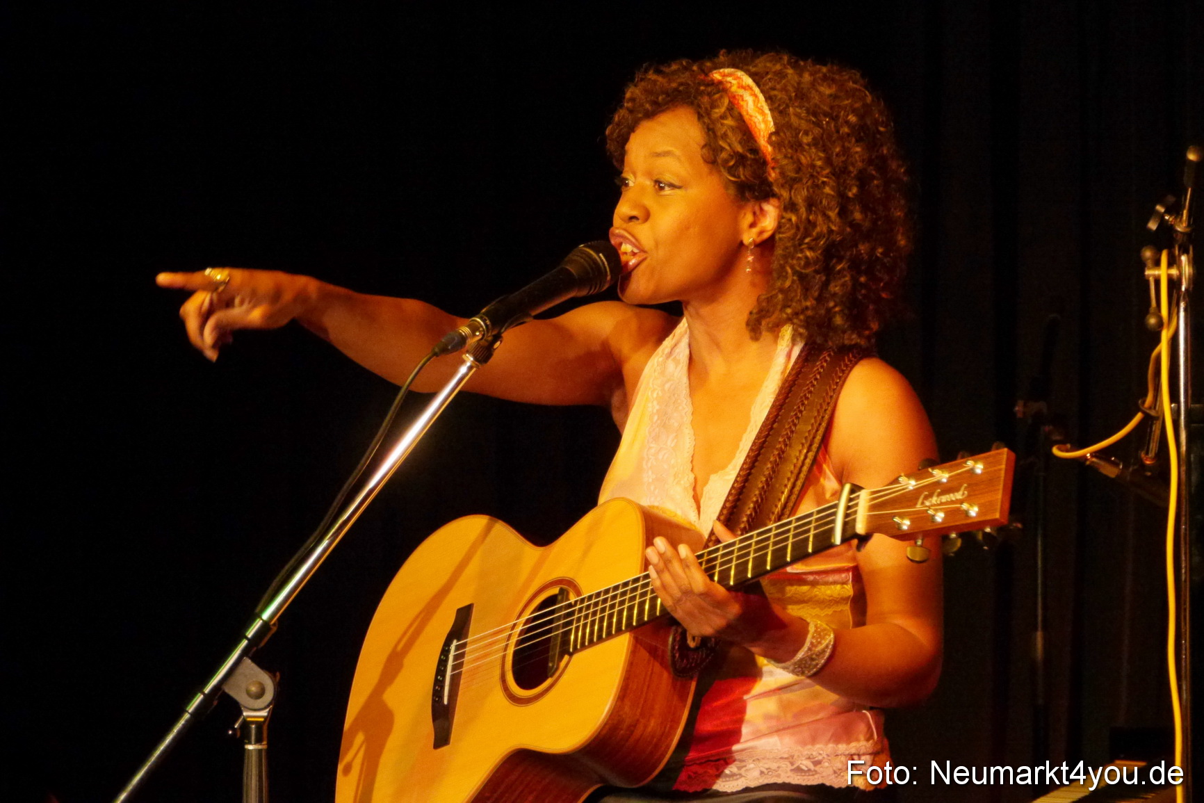 0062 Lisa Doby 300414