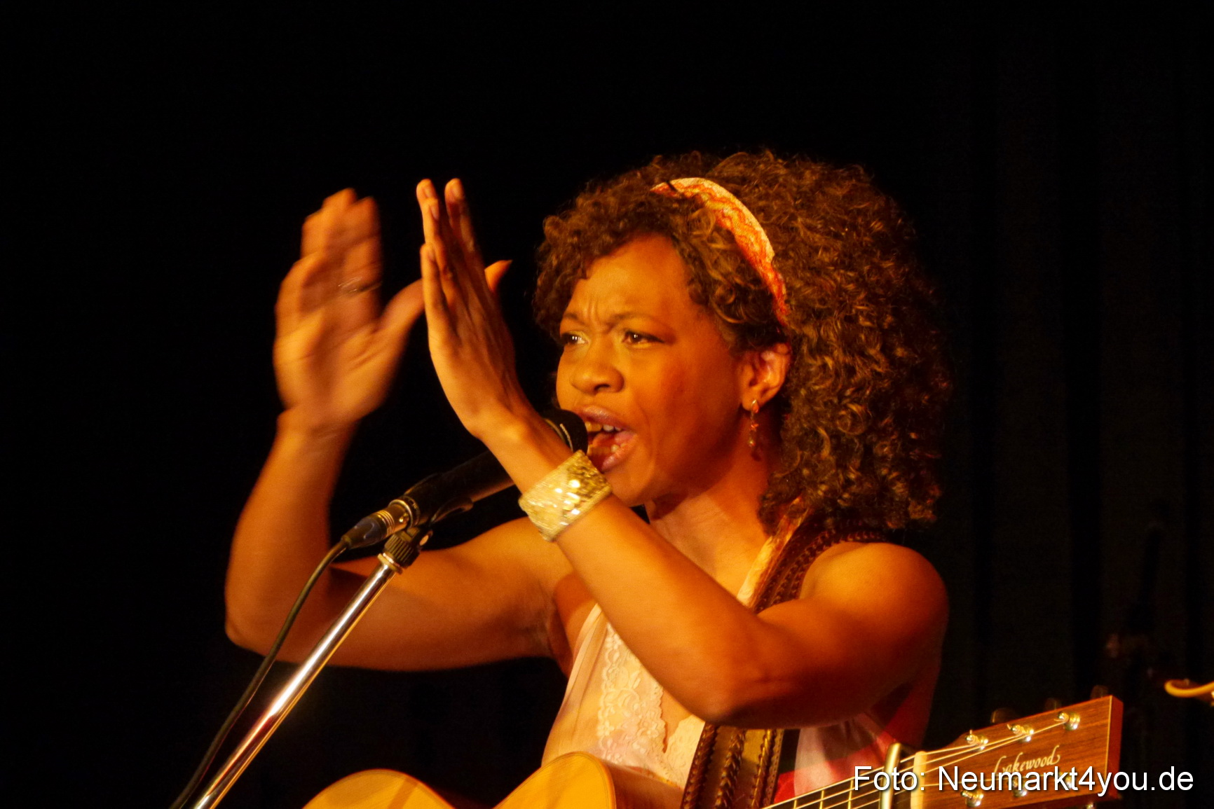 0066 Lisa Doby 300414