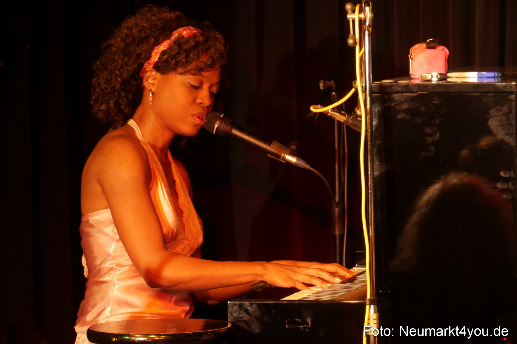 0071 Lisa Doby 300414