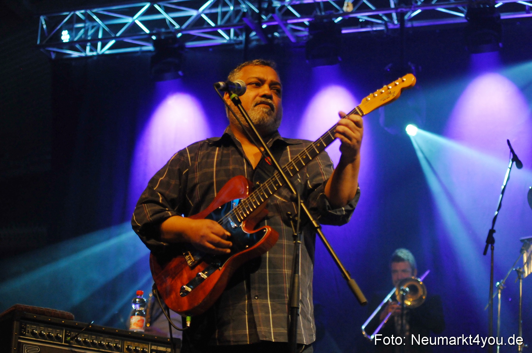 0294 Incognito 040514