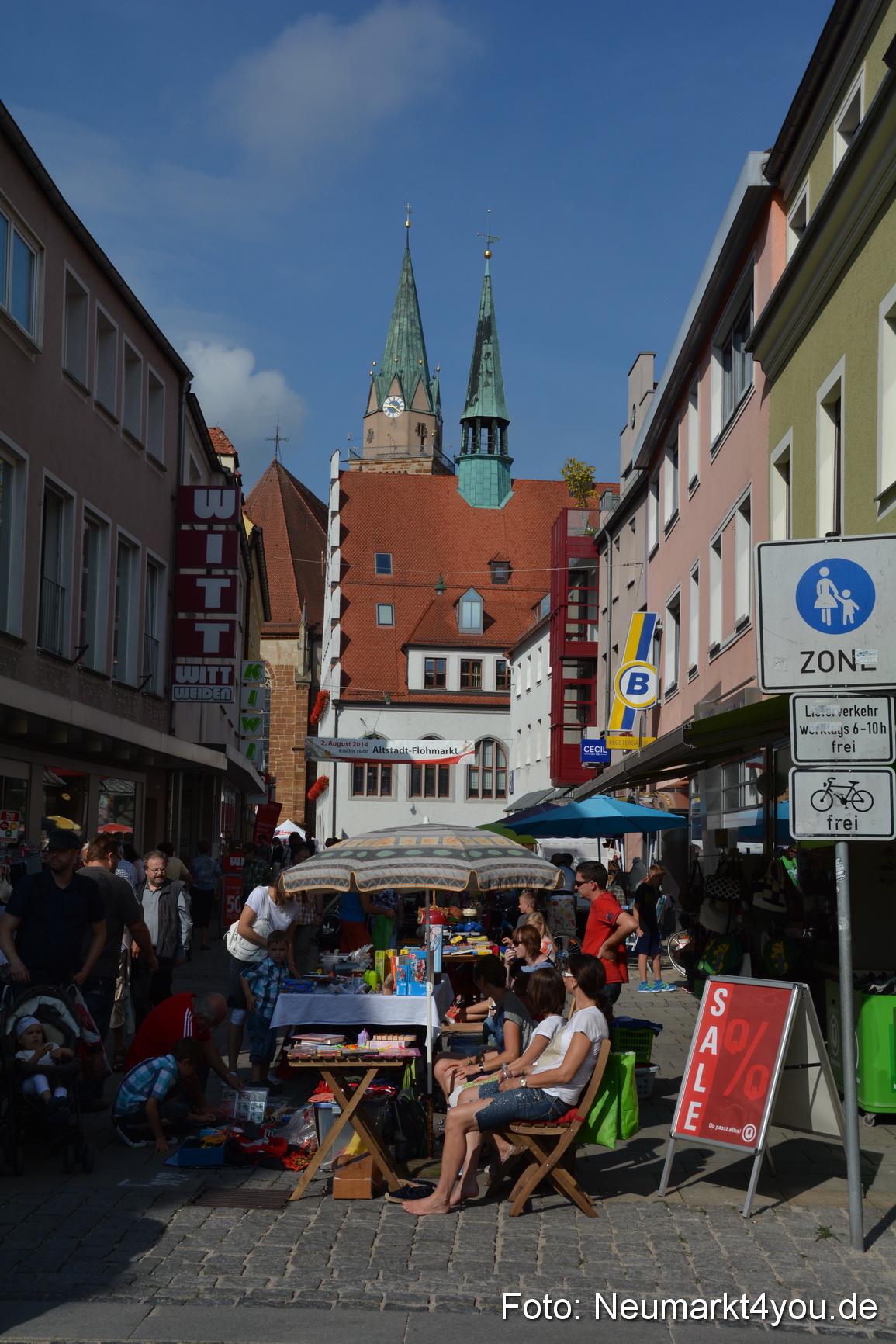 Altstadtflohmarkt Neumarkt 020814 0005