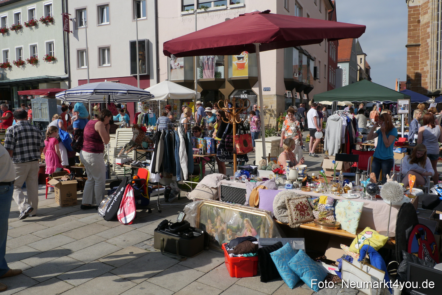 Altstadtflohmarkt Neumarkt 020814 0027