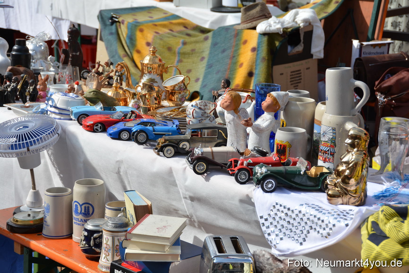 Altstadtflohmarkt Neumarkt 020814 0041