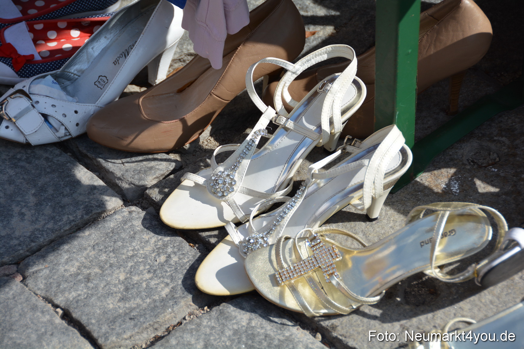 Altstadtflohmarkt Neumarkt 020814 0049