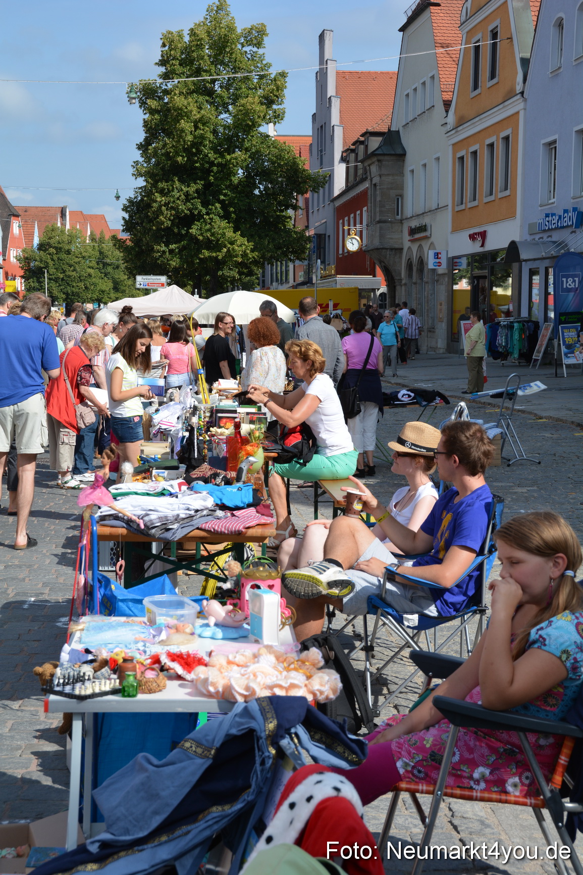 Altstadtflohmarkt Neumarkt 020814 0050