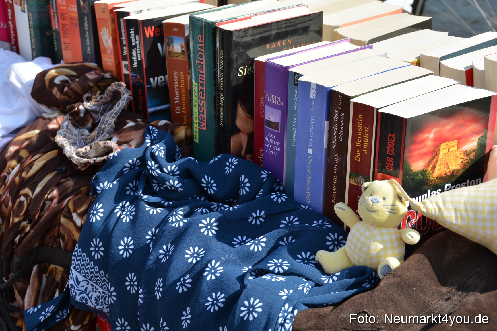 Altstadtflohmarkt Neumarkt 020814 0052