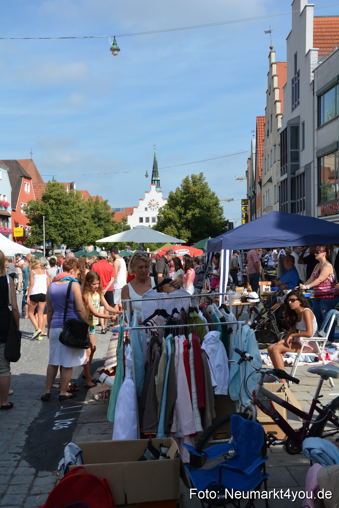 Altstadtflohmarkt Neumarkt 020814 0061