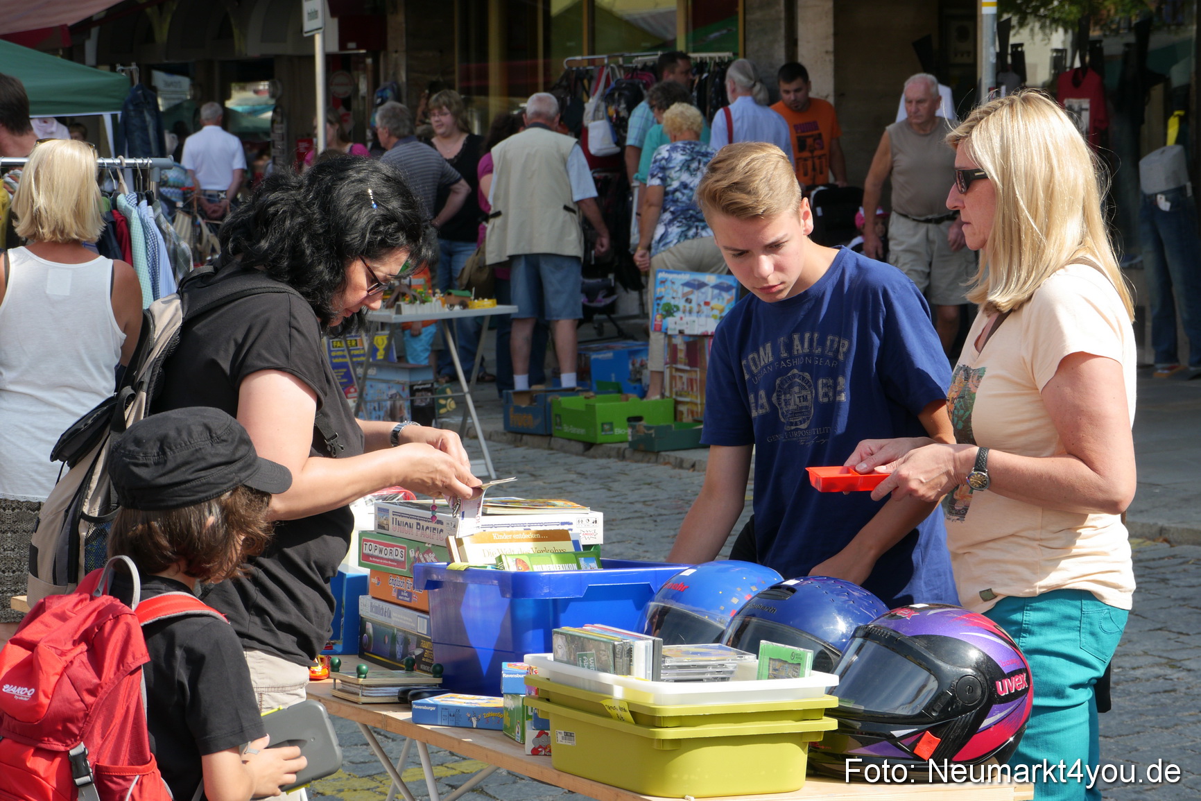 Altstadtflohmarkt Neumarkt 020814 0064