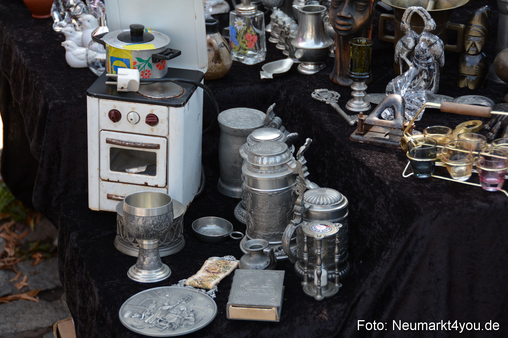 Altstadtflohmarkt Neumarkt 020814 0068