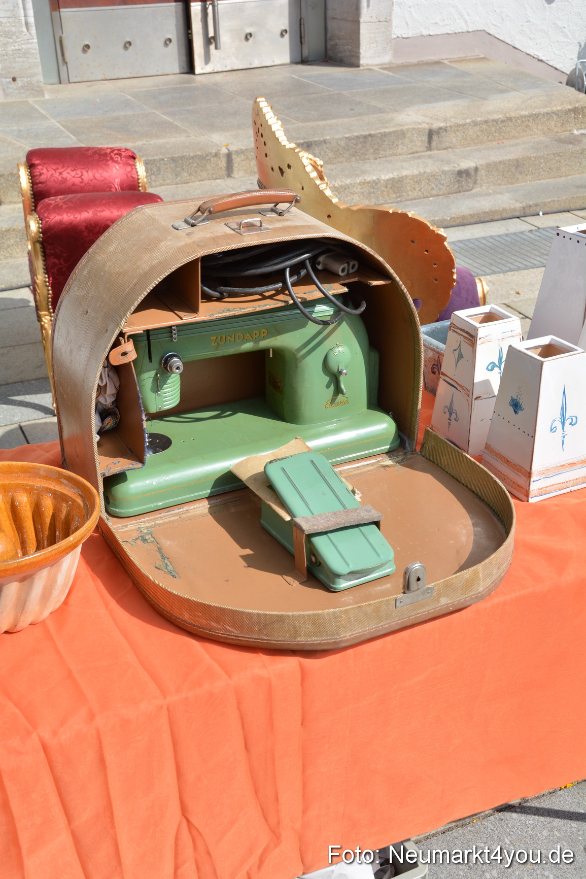 Altstadtflohmarkt Neumarkt 020814 0073