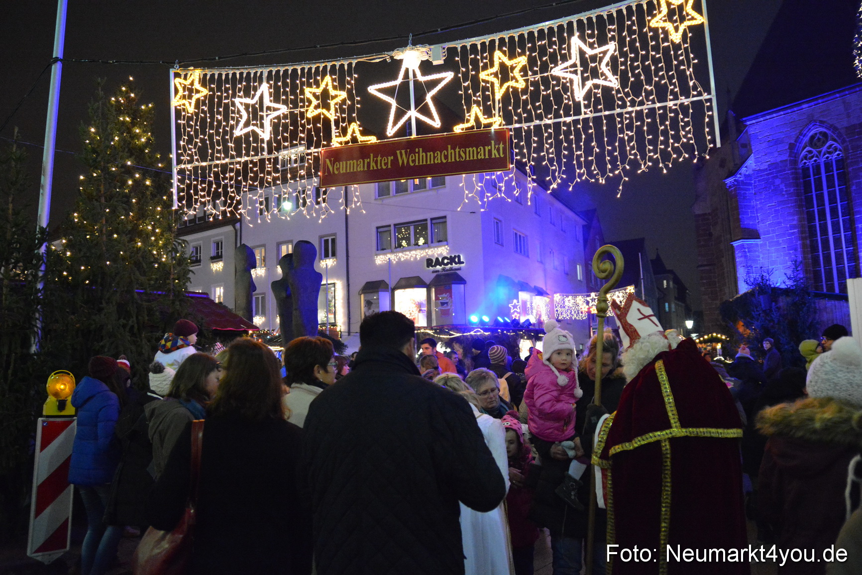 Lichterzug zum Weihnachtsmarkt 061214 0017