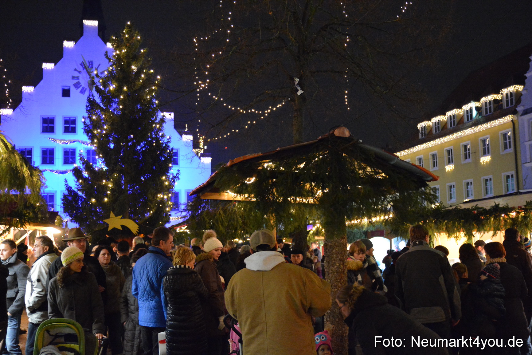 Lichterzug zum Weihnachtsmarkt 061214 0027