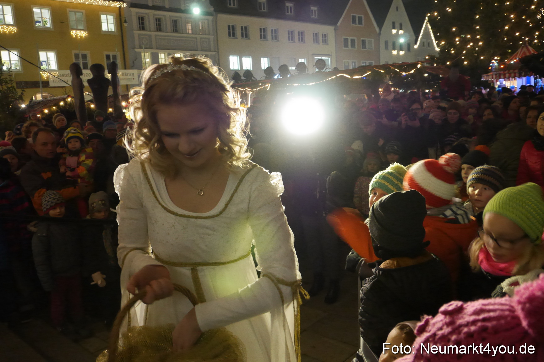 Weihnachtsmarkt Neumarkt 2014 0048
