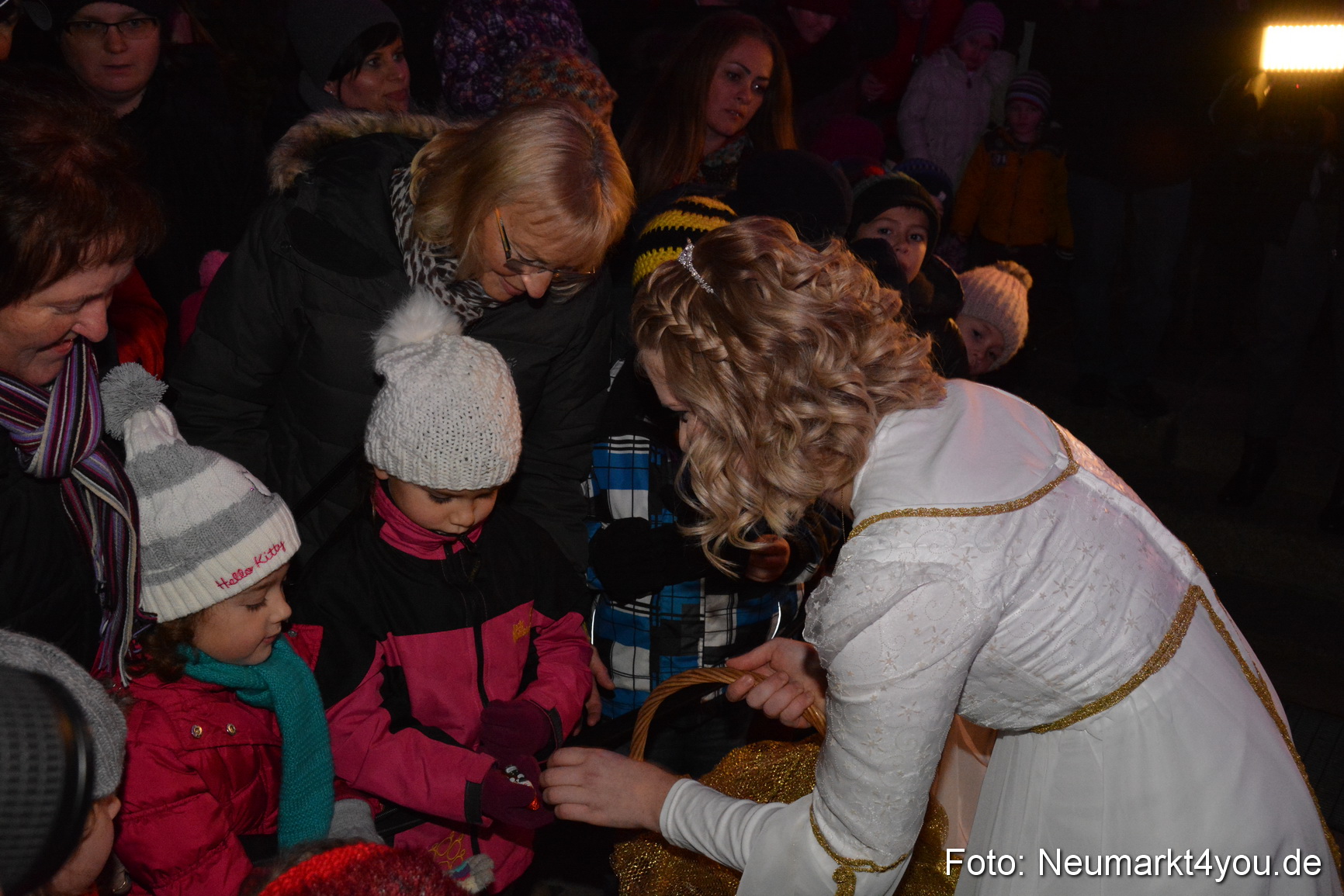 Weihnachtsmarkt Neumarkt 2014 0051