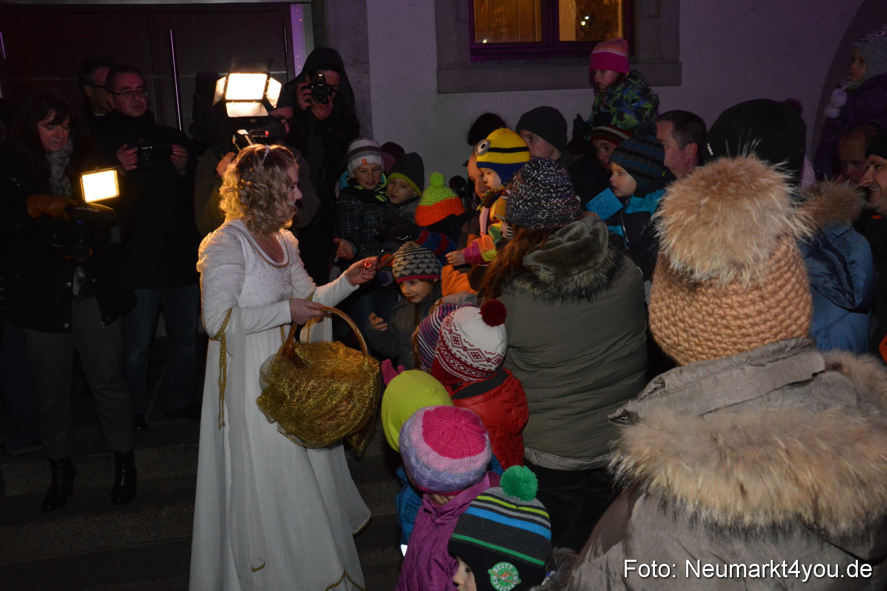 Weihnachtsmarkt Neumarkt 2014 0053