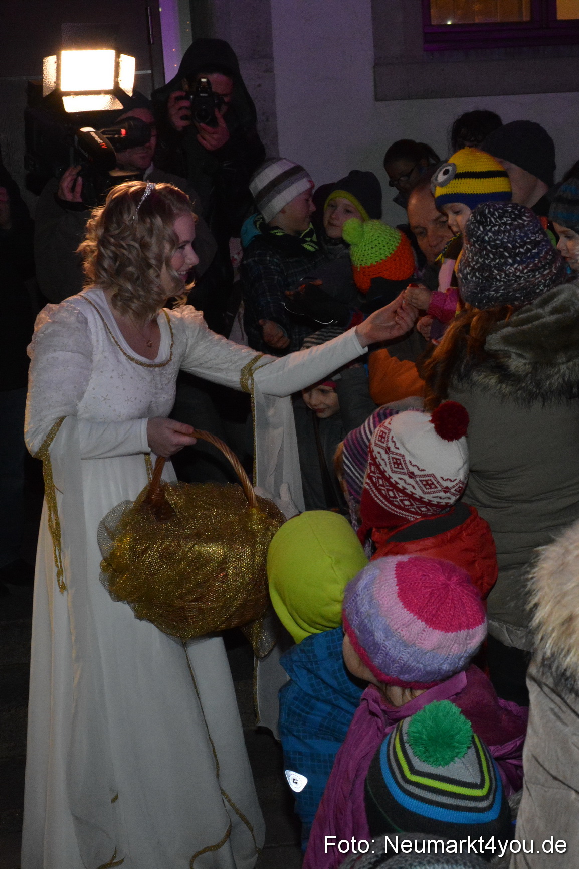 Weihnachtsmarkt Neumarkt 2014 0054