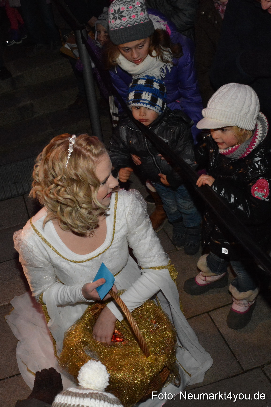 Weihnachtsmarkt Neumarkt 2014 0057