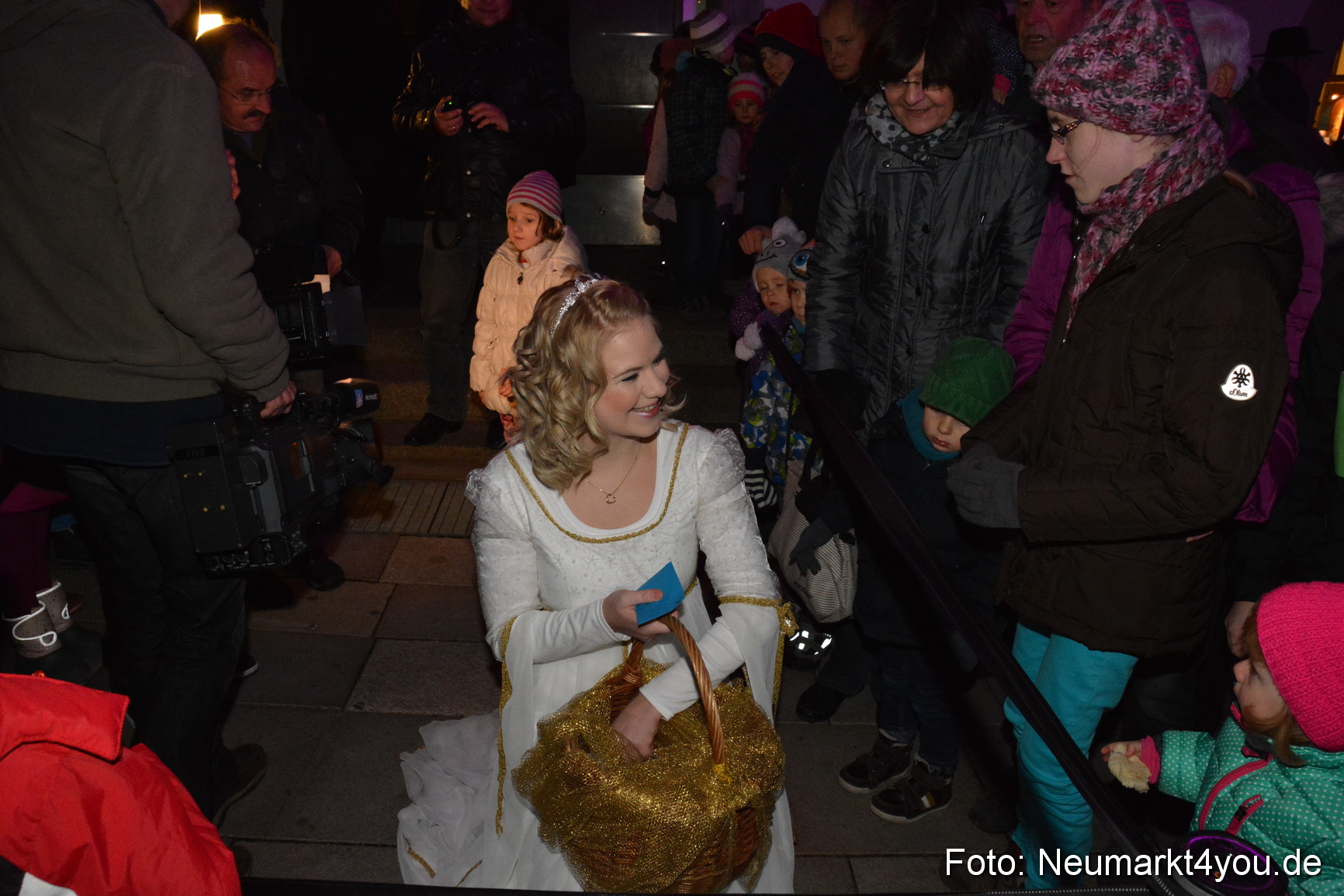 Weihnachtsmarkt Neumarkt 2014 0059