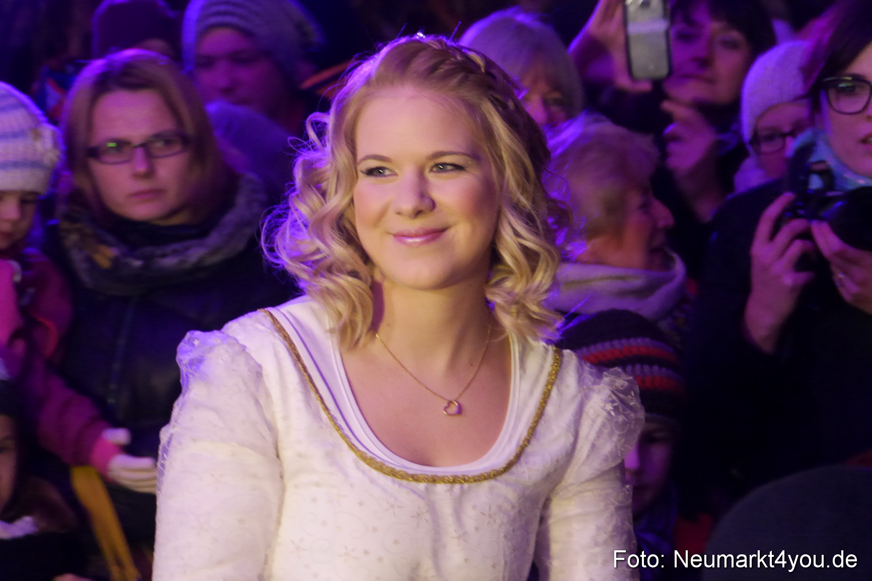 Weihnachtsmarkt Neumarkt 2014 0062