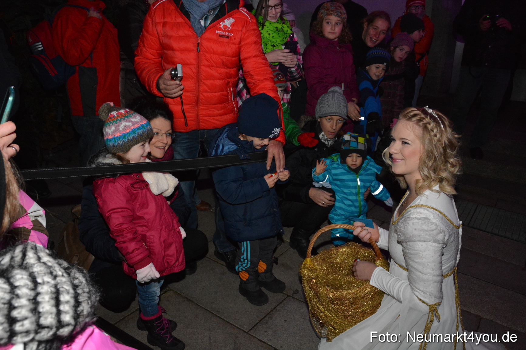 Weihnachtsmarkt Neumarkt 2014 0065