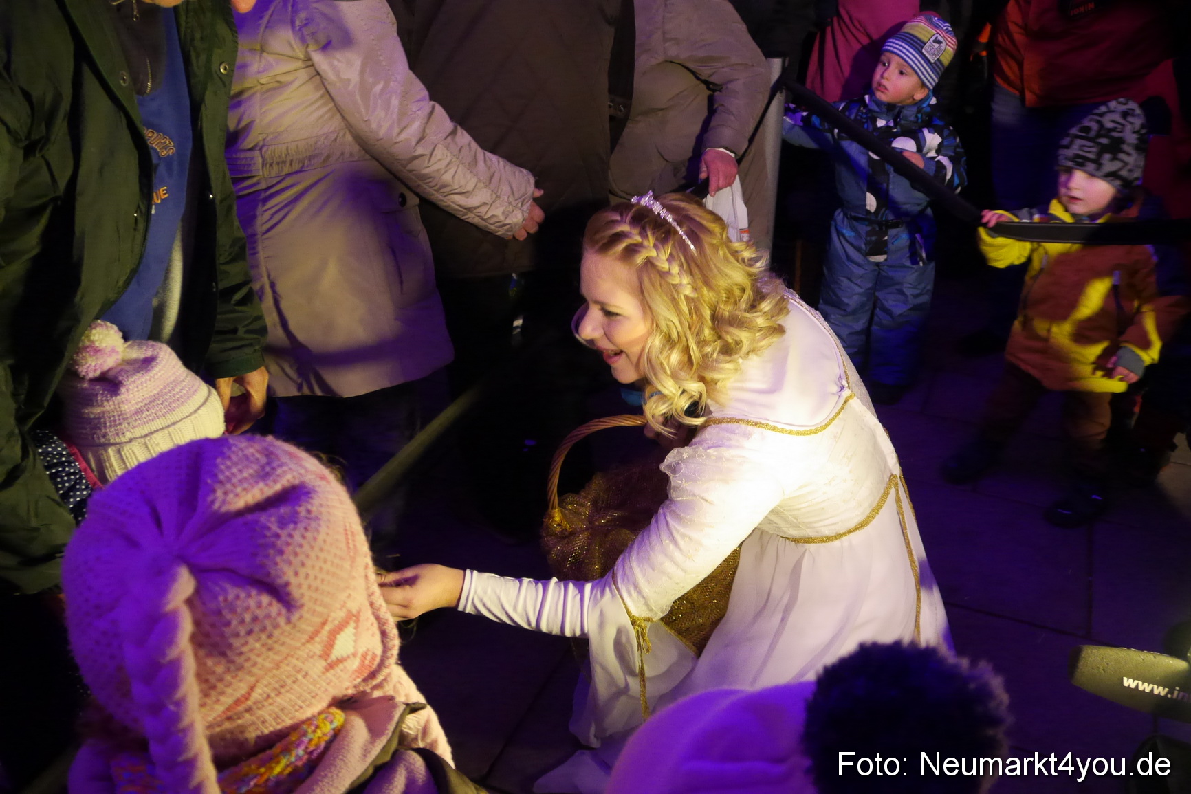 Weihnachtsmarkt Neumarkt 2014 0066