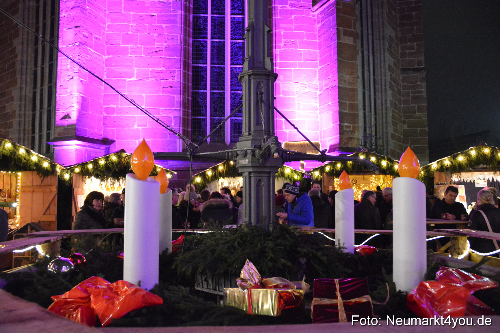 Weihnachtsmarkt Neumarkt 2014 0078