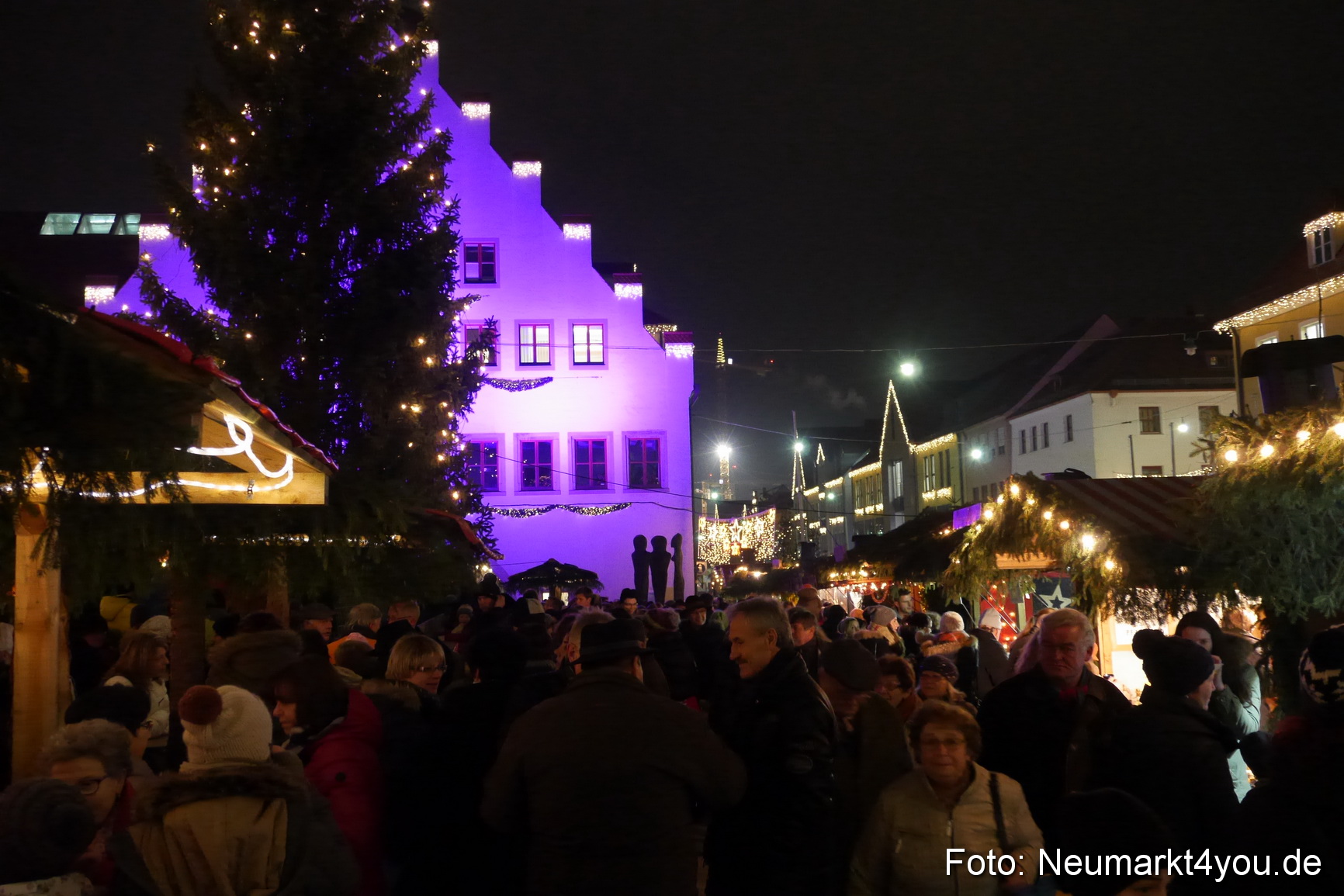 Weihnachtsmarkt Neumarkt 2014 0100