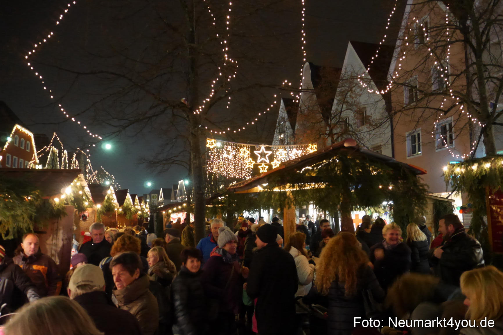 Weihnachtsmarkt Neumarkt 2014 0101