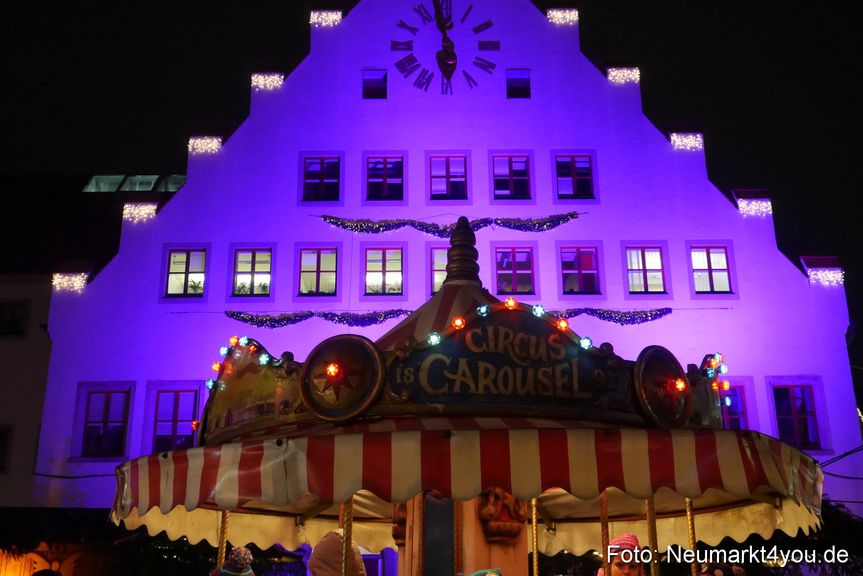Weihnachtsmarkt Neumarkt 2014 0115