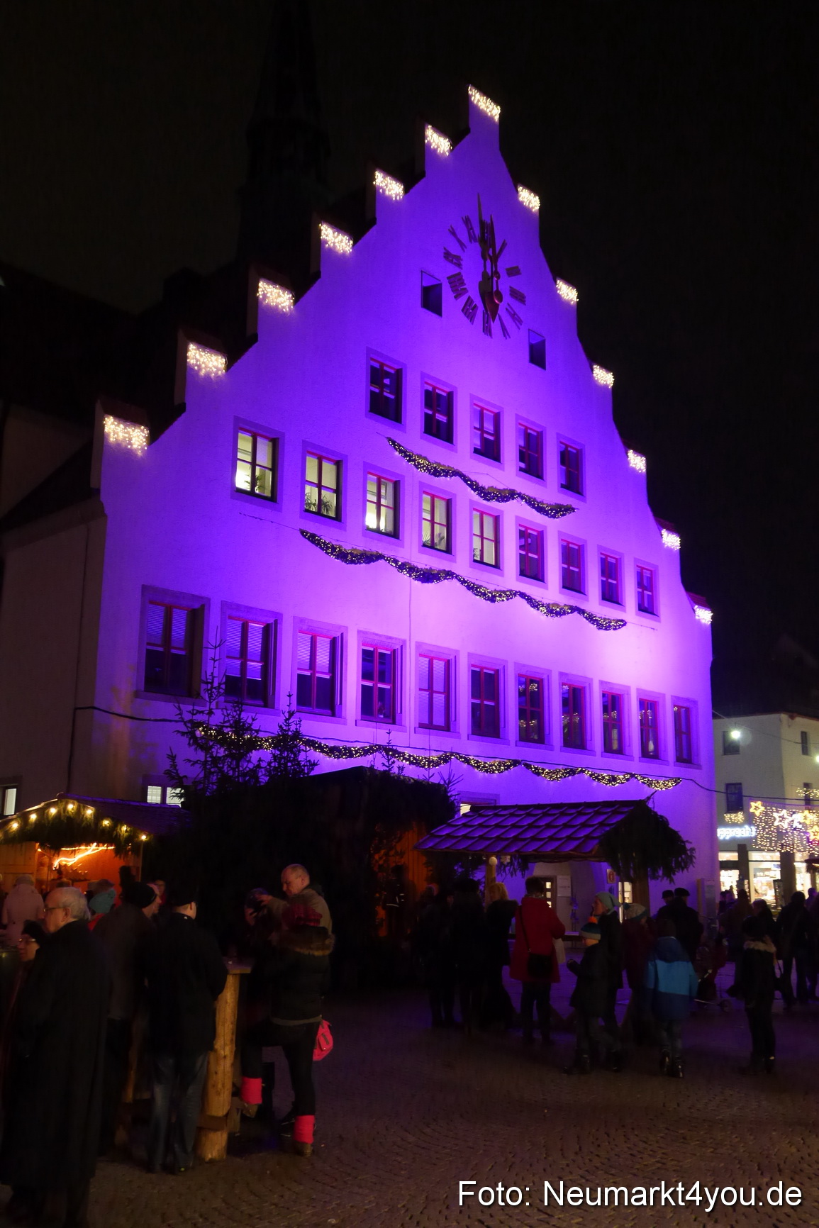 Weihnachtsmarkt Neumarkt 2014 0116