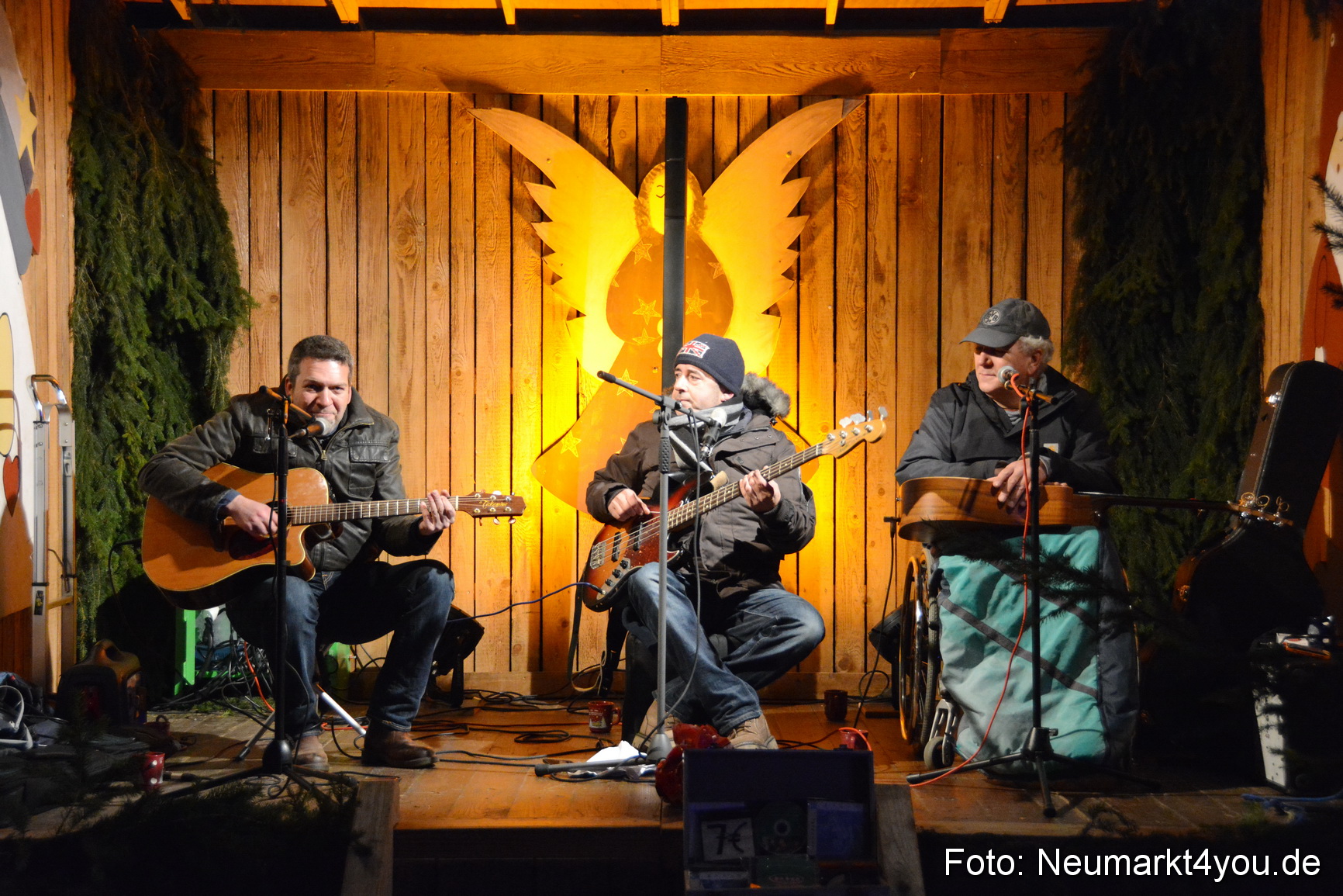 Weihnachtsmarkt Neumarkt 2014 0134d