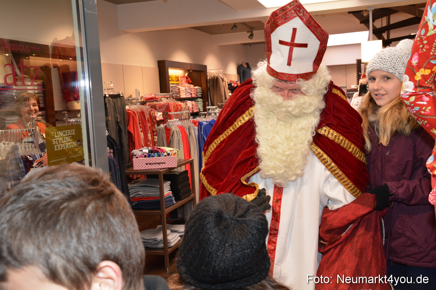 Weihnachtsmarkt Neumarkt 2014 0180