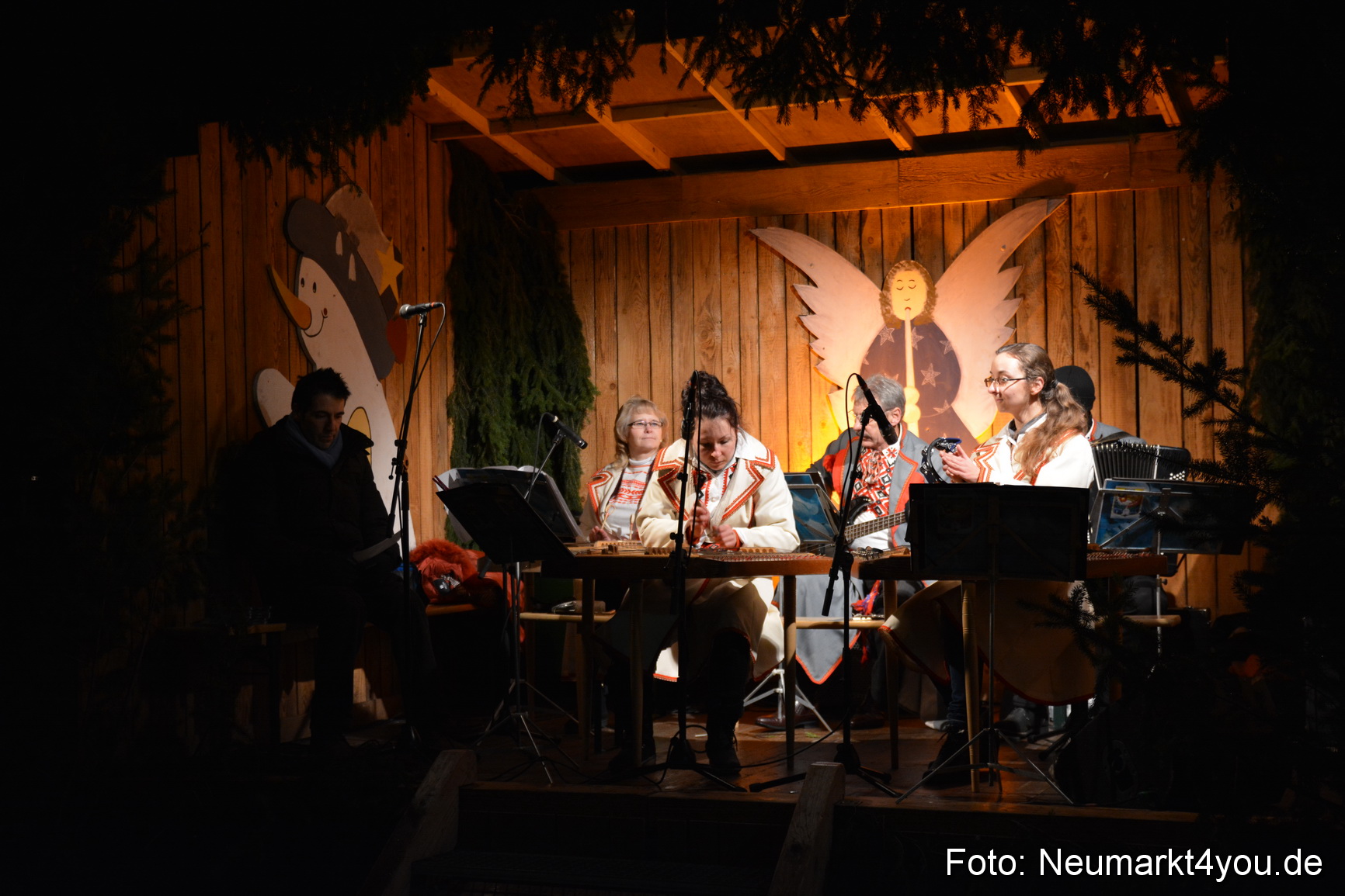 Weihnachtsmarkt Neumarkt 2014 0189