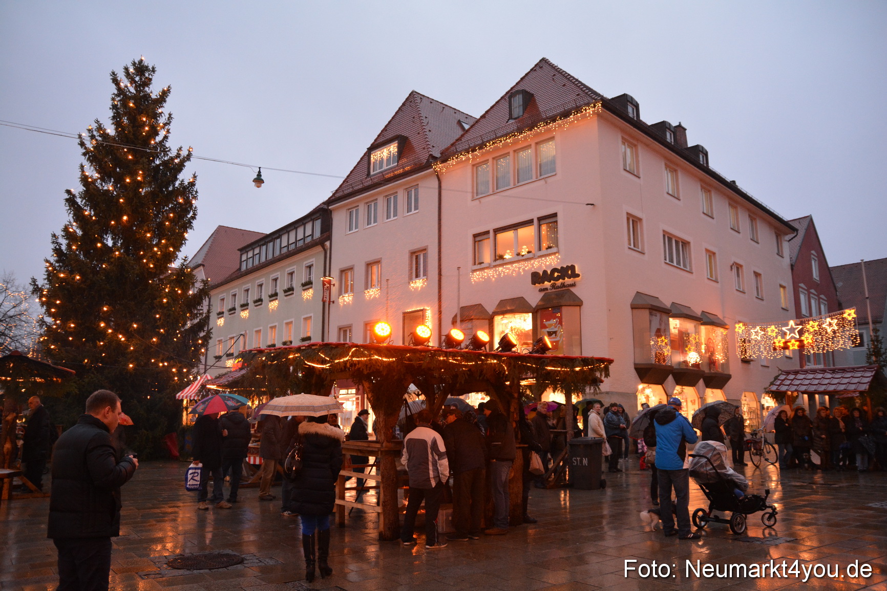 Weihnachtsmarkt Neumarkt 2014 0205