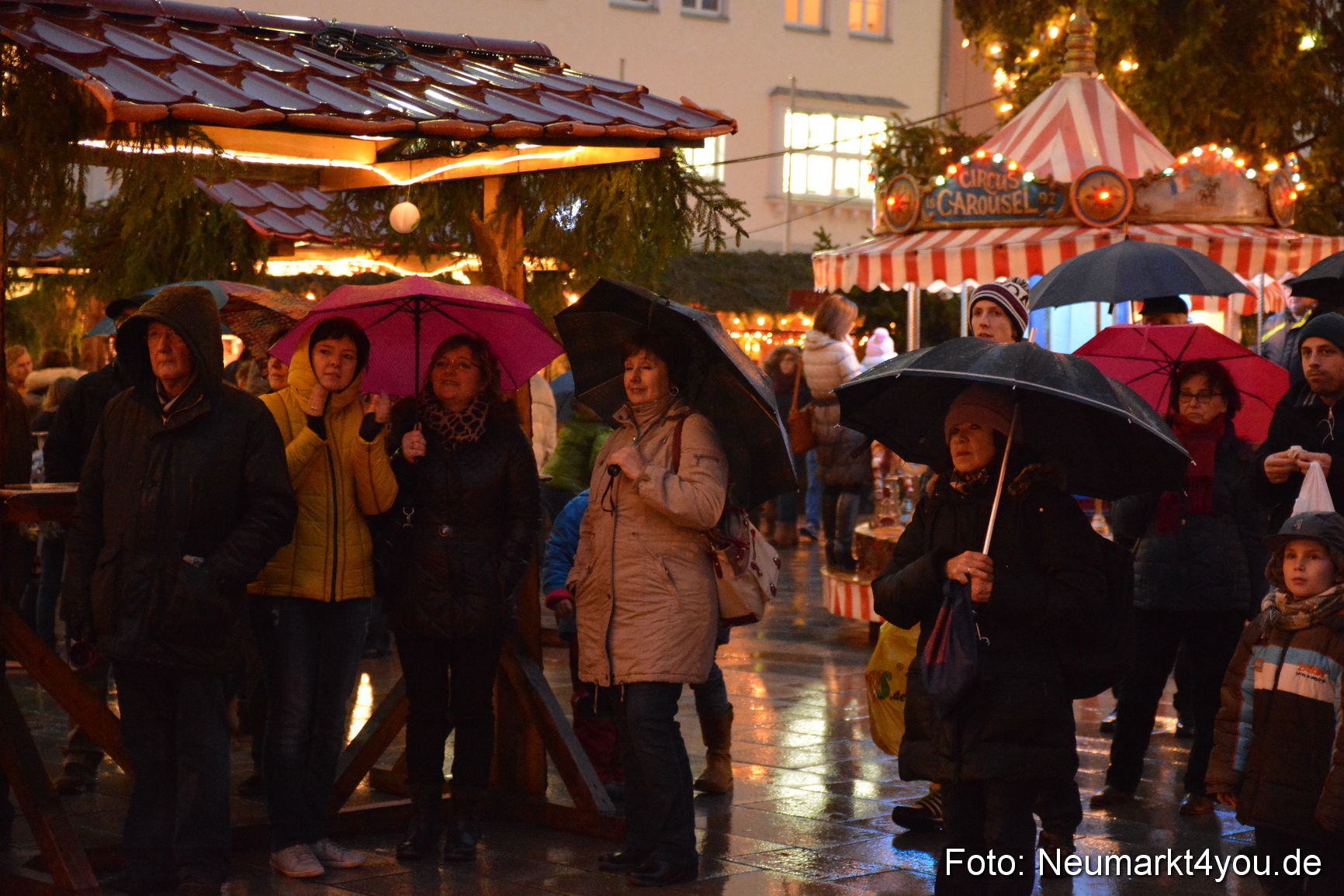 Weihnachtsmarkt Neumarkt 2014 0218