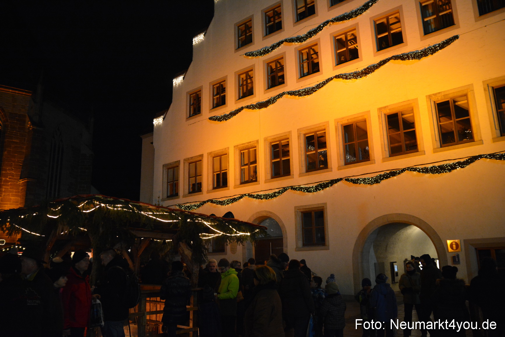 Weihnachtsmarkt Neumarkt 2014 0268
