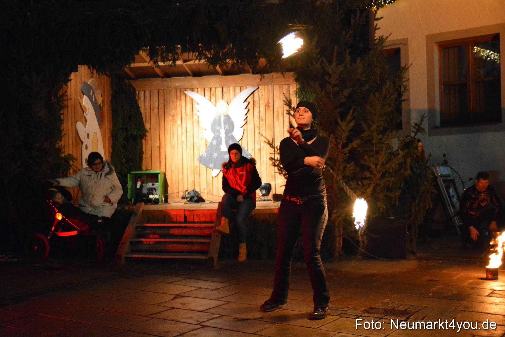 Weihnachtsmarkt Neumarkt 2014 0273