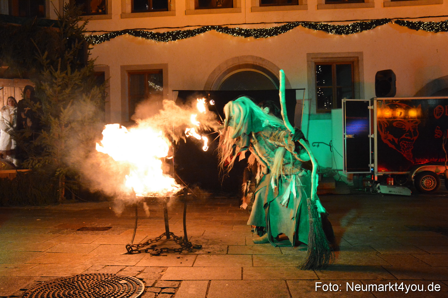 Weihnachtsmarkt Neumarkt 2014 0343