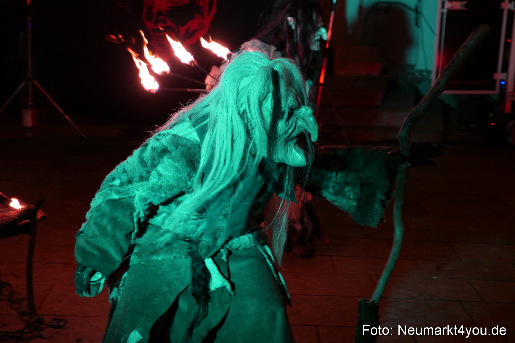 Weihnachtsmarkt Neumarkt 2014 0344