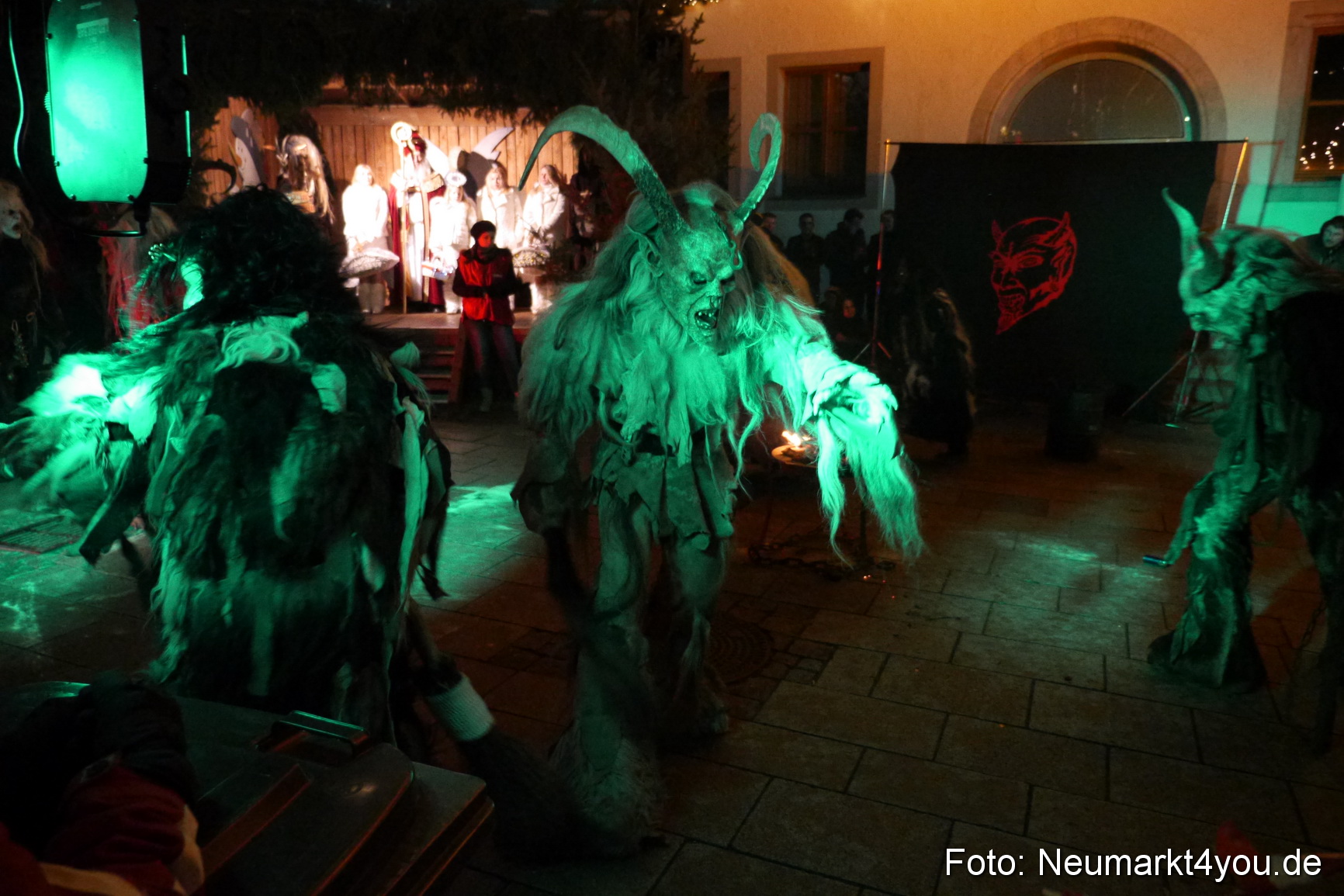 Weihnachtsmarkt Neumarkt 2014 0373