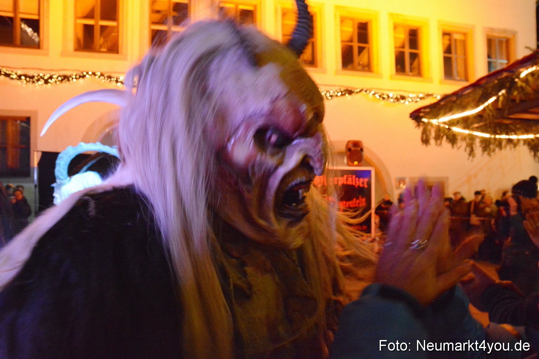 Weihnachtsmarkt Neumarkt 2014 0375