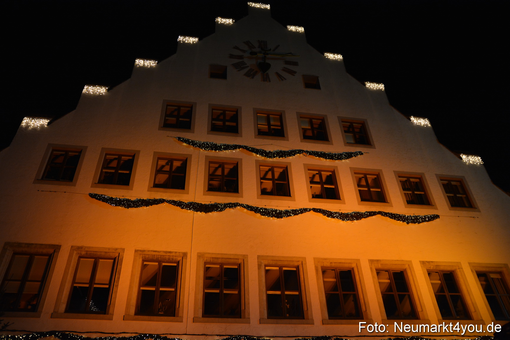 Weihnachtsmarkt Neumarkt 2014 0378