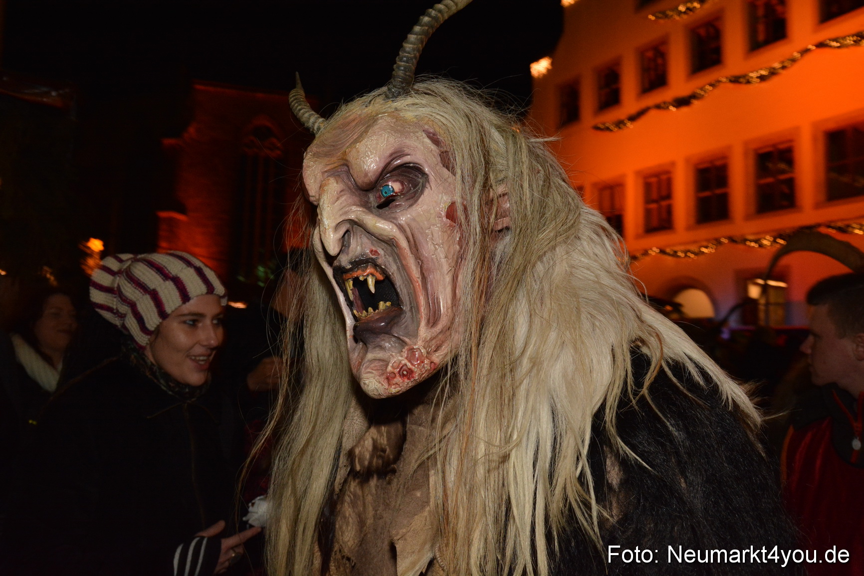 Weihnachtsmarkt Neumarkt 2014 0385